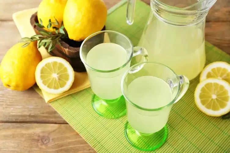water and lemon for the diet to drink